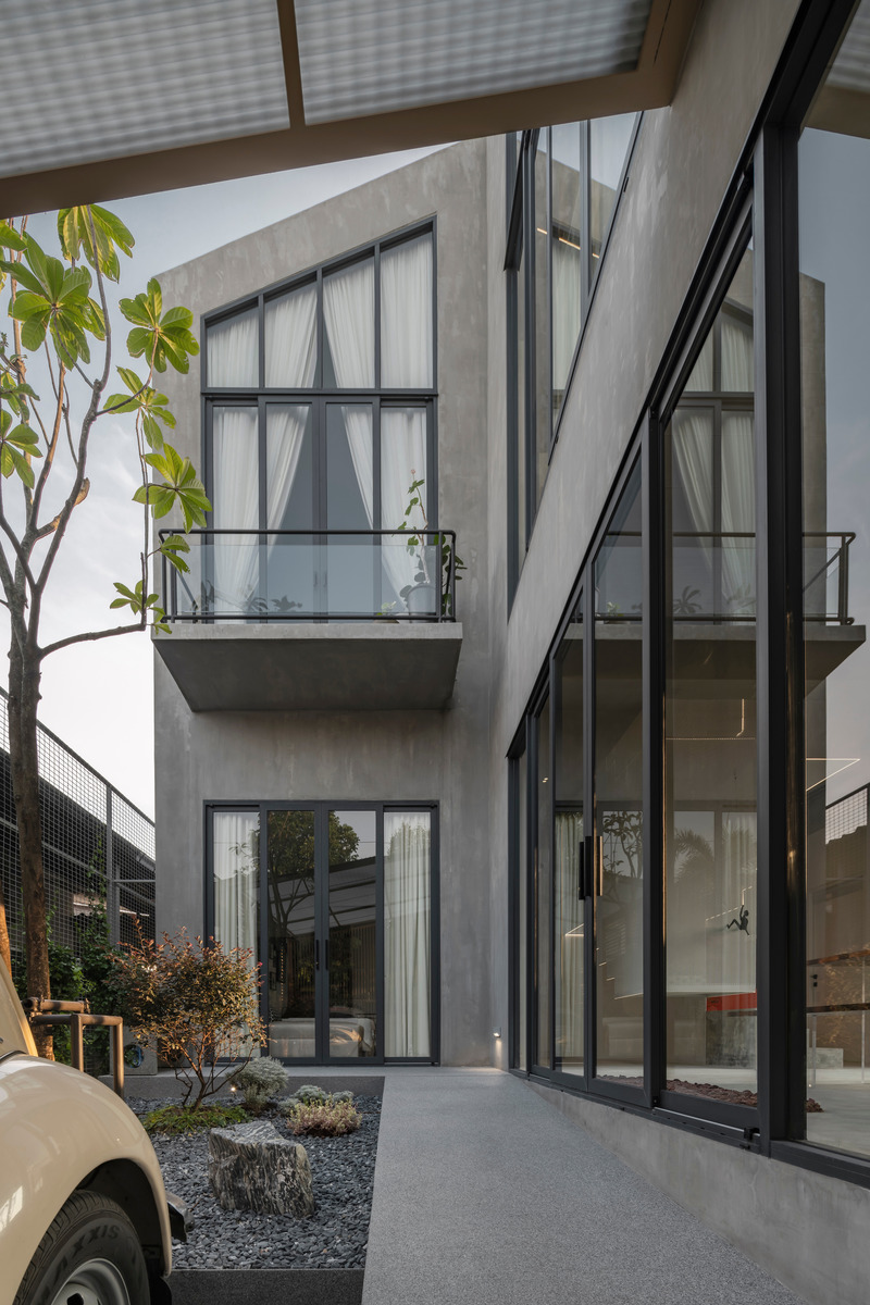 Press kit | 4626-02 - Press release | Reflection House - AUN Design Studio - Residential Interior Design - Photo credit: Wison Tungthunya &amp; W Workspace