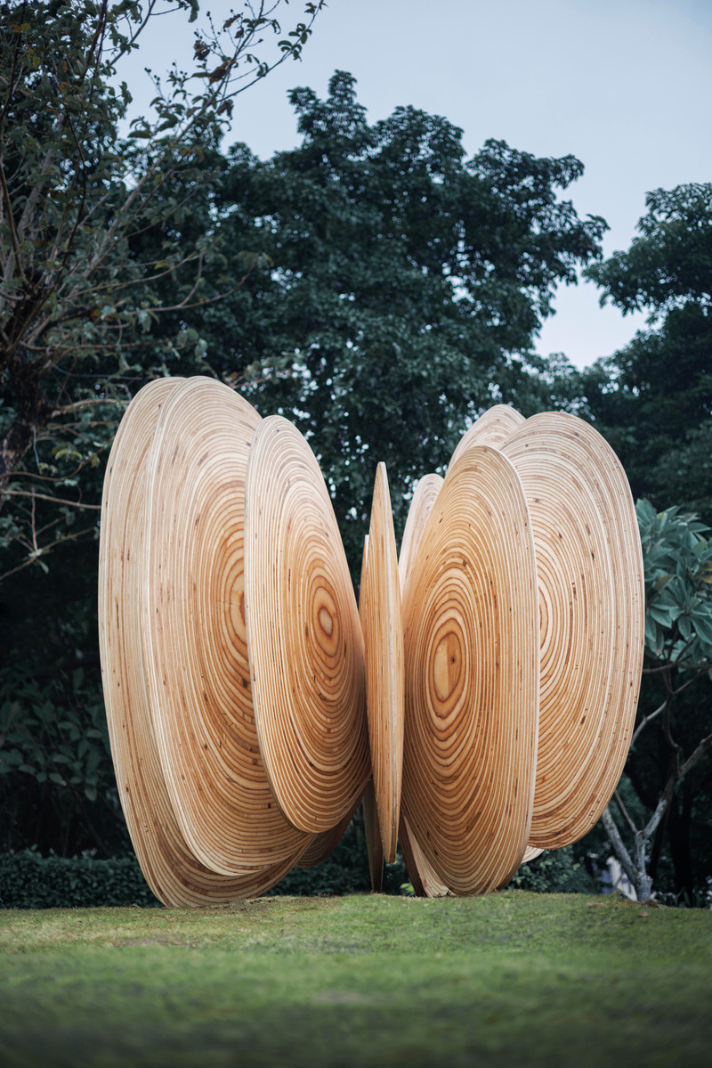 Dossier de presse | 6713-02 - Communiqué de presse | Norman Mooney Presents Butterfly Effect and Windseeds at Nanhai Field Art, Foshan, China - Norman Mooney Art - Art - Crédit photo : GNP &amp; FROOTS Gallery