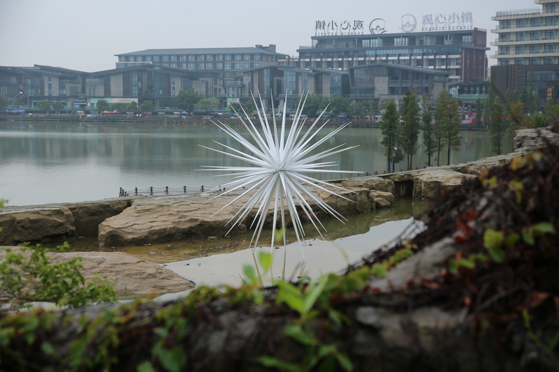 Dossier de presse | 6713-02 - Communiqué de presse | Norman Mooney Presents Butterfly Effect and Windseeds at Nanhai Field Art, Foshan, China - Norman Mooney Art - Art - Crédit photo : GNP &amp; FROOTS Gallery