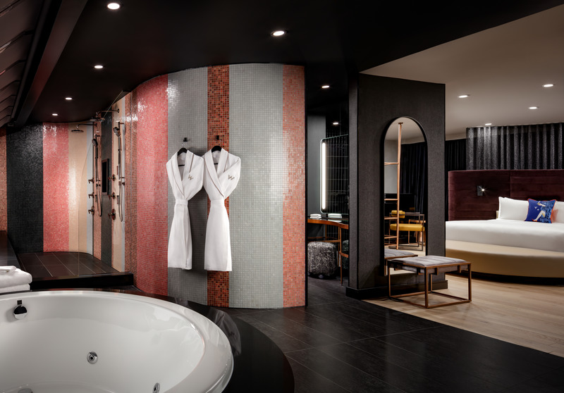 Press kit | 1303-16 - Press release | Sid Lee Architecture Pulls Back the Curtain on the Interior Design of Toronto’s New W Hotel - Sid Lee Architecture - Commercial Interior Design - Suite - Photo credit: Brandon Barré