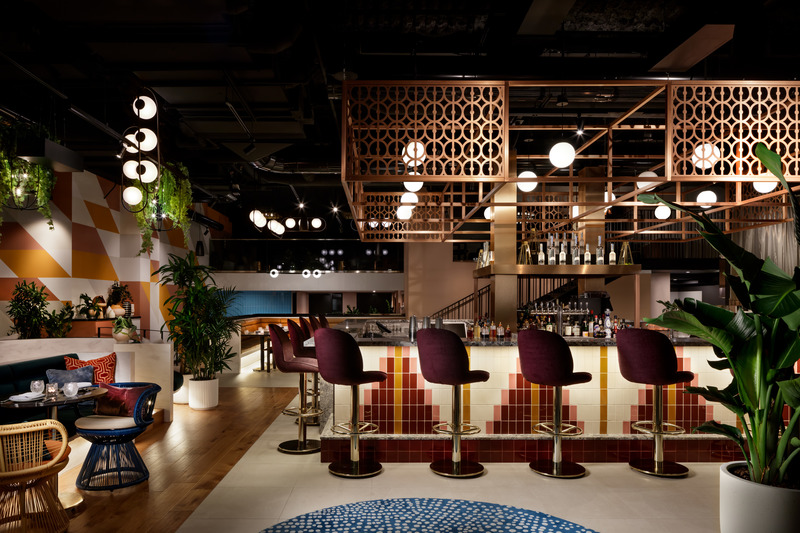 Press kit | 1303-16 - Press release | Sid Lee Architecture Pulls Back the Curtain on the Interior Design of Toronto’s New W Hotel - Sid Lee Architecture - Commercial Interior Design -  SKYLIGHT Rooftop Bar and Restaurant  - Photo credit: Brandon Barré