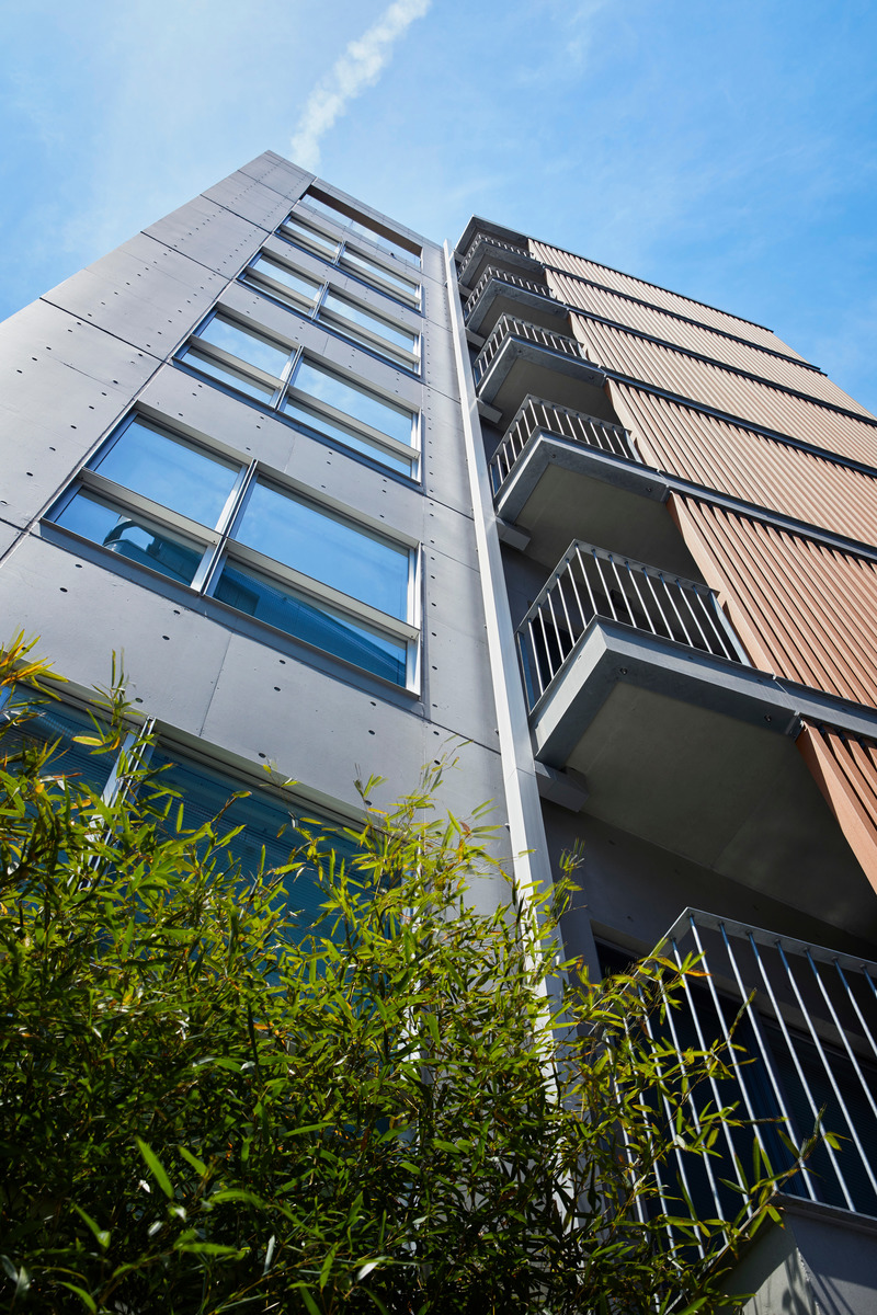 Dossier de presse | 6591-01 - Communiqué de presse | KIBA Tokyo Residence - SAKAE Architects & Engineers - Architecture résidentielle - Exterior View - Crédit photo : Koji Fujii