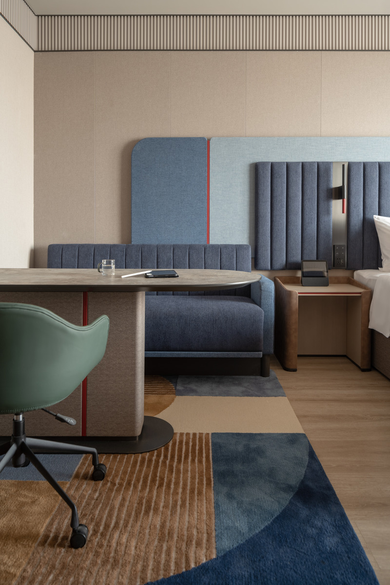Press kit | 3531-08 - Press release | Intercity Hotel - Vermilion Zhou Design Group - Commercial Interior Design - Standard  - Photo credit: Wu Jian Quan