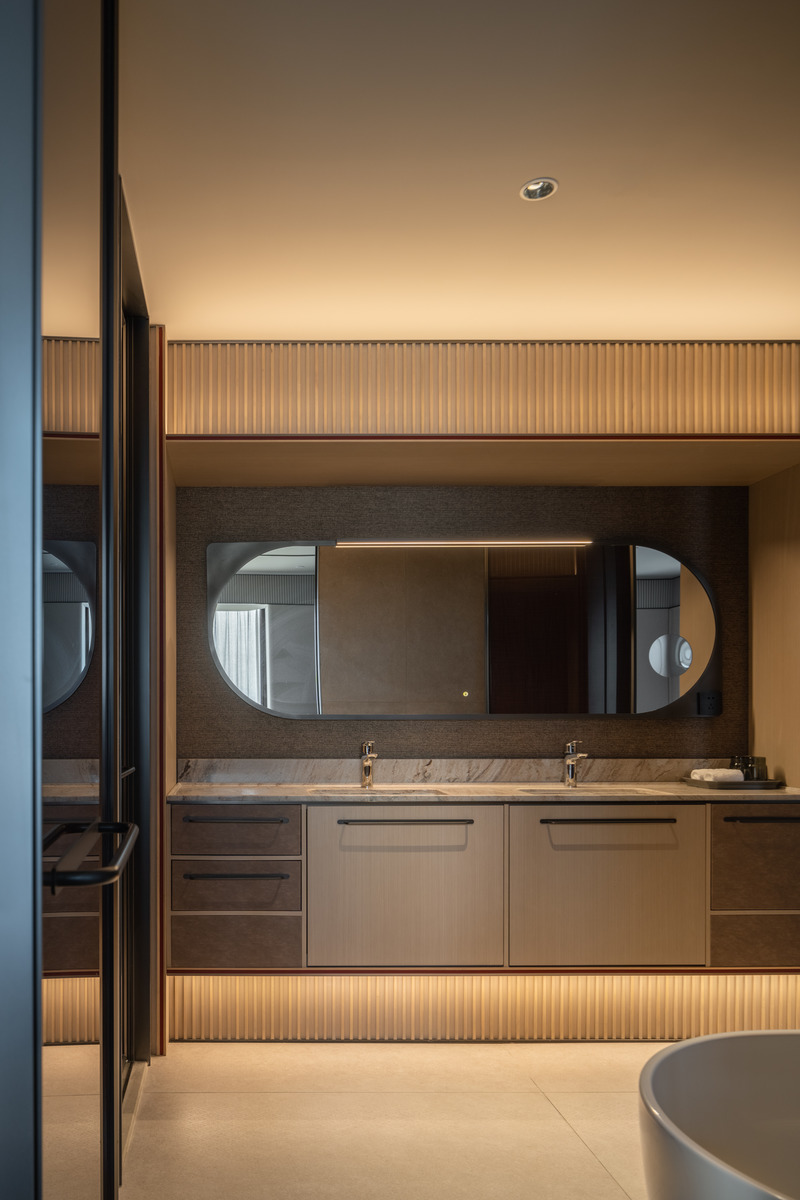 Press kit | 3531-08 - Press release | Intercity Hotel - Vermilion Zhou Design Group - Commercial Interior Design - Suite - Photo credit: Wu Jian Quan