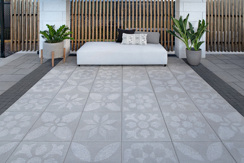 Press kit | 2634-01 - Press release | Techo-Bloc Launches FLORA: a Trendsetting Patio Slab that Brings Florals to Concrete - Techo-Bloc - Product - Photo credit: Techo-Bloc
