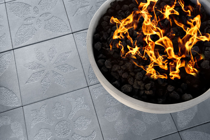 Press kit | 2634-01 - Press release | Techo-Bloc Launches FLORA: a Trendsetting Patio Slab that Brings Florals to Concrete - Techo-Bloc - Product - Photo credit: Techo-Bloc
