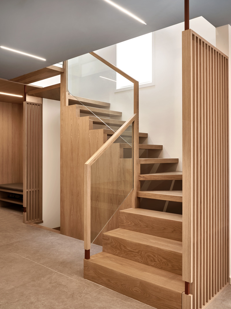 Press kit | 3491-01 - Press release | Harty House - Atelier SUN - Residential Interior Design - Stairs - Photo credit: Joel Esposito
