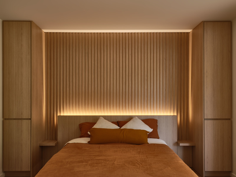 Press kit | 3491-01 - Press release | Harty House - Atelier SUN - Residential Interior Design - Master Bedroom - Photo credit: Joel Esposito