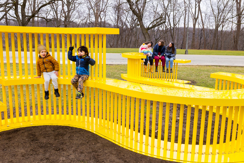 Press kit | 5595-07 - Press release | A New Playscape in Pittsburgh focuses on Sparking Communal Connection - The Urban Conga - Landscape Architecture - Photo credit: Sean Carroll