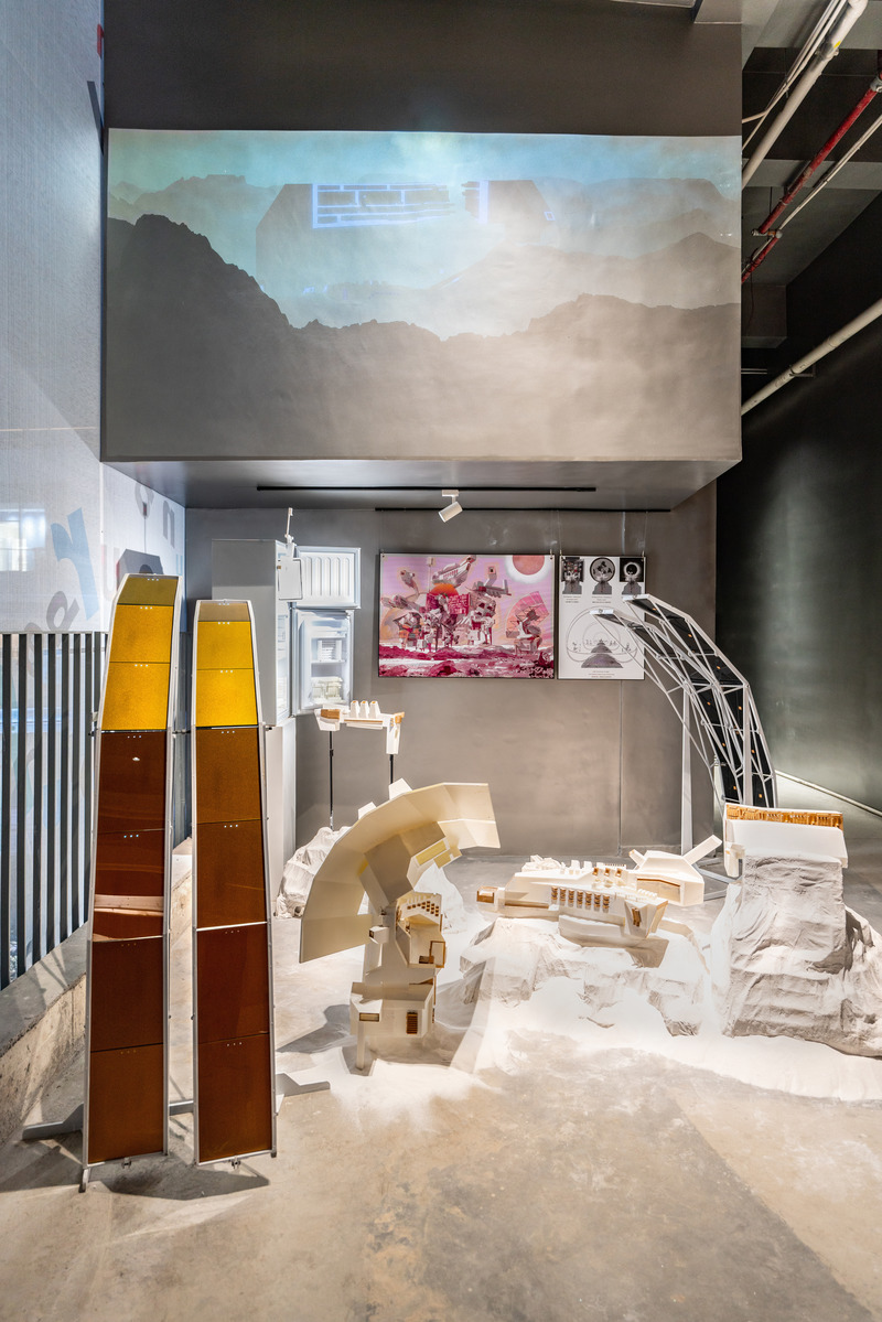 Dossier de presse | 5651-05 - Communiqué de presse | Architecture as an Interdisciplinary Narrative Apparatus - LIN architecture - Évènement + Exposition - front  elevation - Crédit photo : DUO Architectural Photography
