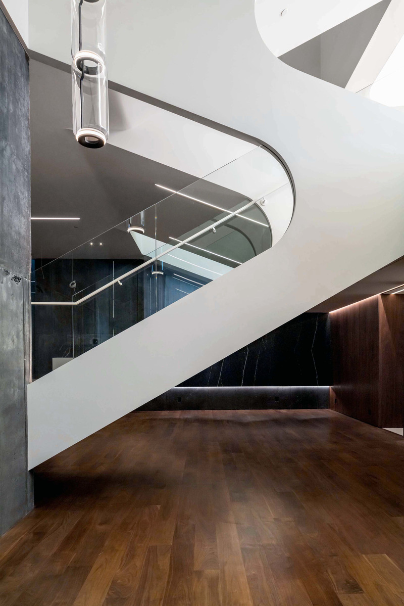 Press kit | 2244-04 - Press release | RO54 - Arshia Architects - Residential Architecture - Staircase - Photo credit: Paul Vu