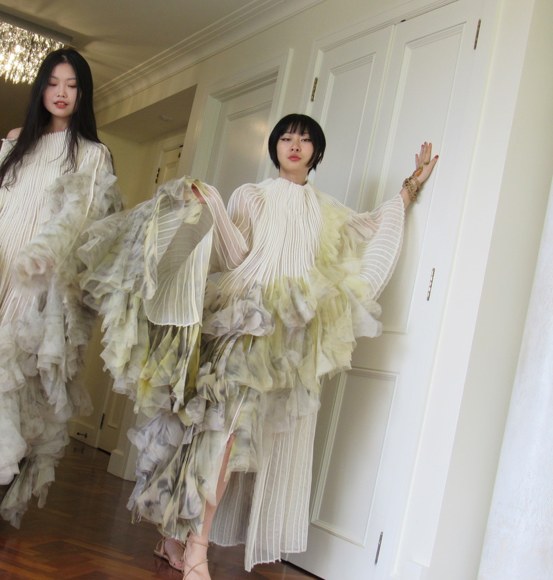Press kit | 6786-01 - Press release | Spiritual Shift - Sheetol Chawla - Fashion Design - Photo credit: Sheetol Chawla