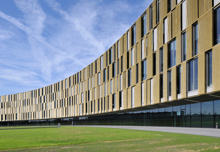 Dossier de presse | 1008-02 - Communiqué de presse | Centre de gestion financière et de vente de la voestalpine Stahl GmbH - Dietmar Feichtinger Architectes - Architecture commerciale - Crédit photo : Josef Pausch