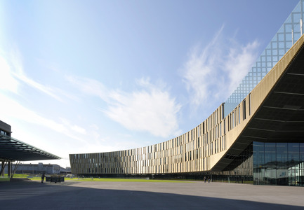 Dossier de presse | 1008-02 - Communiqué de presse | Centre de gestion financière et de vente de la voestalpine Stahl GmbH - Dietmar Feichtinger Architectes - Architecture commerciale - Crédit photo : Josef Pausch