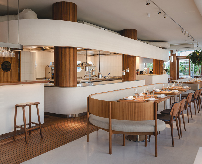 Press kit | 3766-02 - Press release | Restaurant La Maruca de López de Hoyos - Zooco Estudio - Commercial Interior Design - Open Kitchen and furniture design.  - Photo credit: David Zarzoso