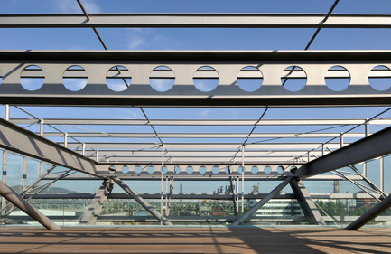 Dossier de presse | 1008-02 - Communiqué de presse | Centre de gestion financière et de vente de la voestalpine Stahl GmbH - Dietmar Feichtinger Architectes - Architecture commerciale - Crédit photo : Josef Pausch