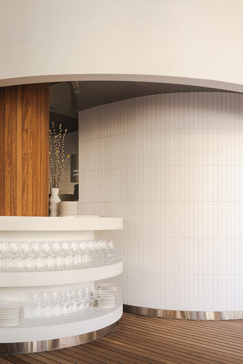 Press kit | 3766-02 - Press release | Restaurant La Maruca de López de Hoyos - Zooco Estudio - Commercial Interior Design - Detail of volume.  - Photo credit: David Zarzoso