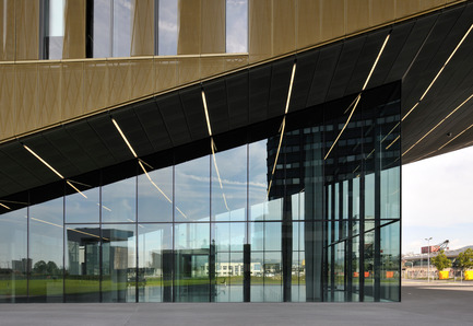 Dossier de presse | 1008-02 - Communiqué de presse | Centre de gestion financière et de vente de la voestalpine Stahl GmbH - Dietmar Feichtinger Architectes - Architecture commerciale - Crédit photo : Josef Pausch