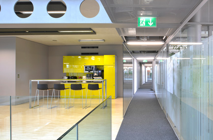 Dossier de presse | 1008-02 - Communiqué de presse | Centre de gestion financière et de vente de la voestalpine Stahl GmbH - Dietmar Feichtinger Architectes - Architecture commerciale - Crédit photo : Josef Pausch