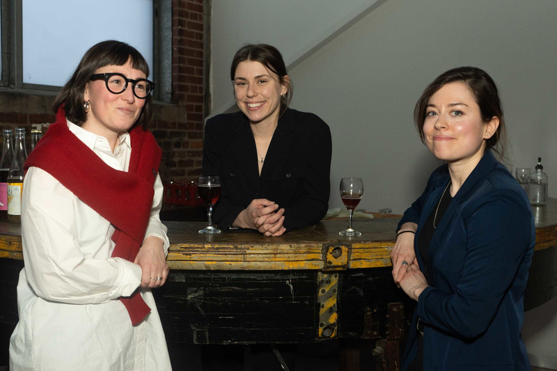 Press kit | 2056-12 - Press release | Creativity and Innovation: Agreement Between Odea Montreal and Fonderie Darling - Fonderie Darling, CREECO & Cogir Immobilier - Real Estate - Part of the Fonderie Darling team, from left to right, Clara Déry, in charge of administration, Morgane Lecocq-Lemieux, in charge of communications, Marie-Pier Favreau-Chalifour, in charge of development<span></span> - Photo credit: Cogir Real Estate