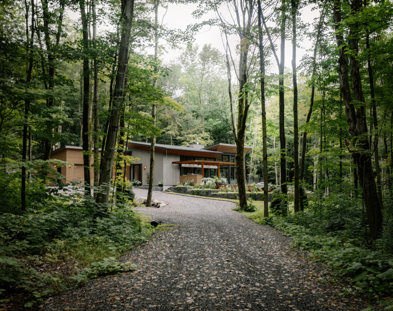 Dossier de presse | 5891-02 - Communiqué de presse | Oakhill - Matière Première Architecture - Architecture résidentielle - Crédit photo : Ian Balmorel