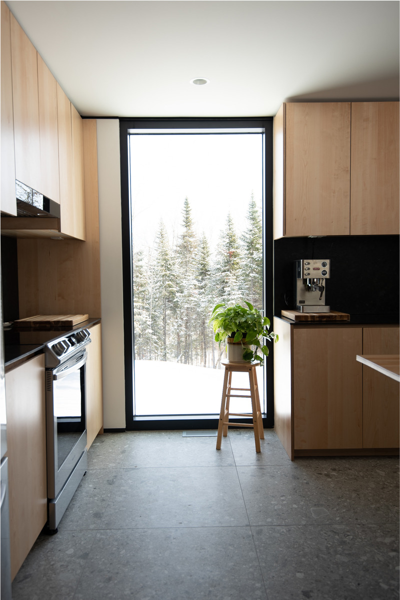 Press kit | 6614-01 - Press release | PHAiTO: Artificial intelligence revolutionizes professional photo editing - Image Salon - Lifestyle - Before PHAiTO editing - design/architecture - kitchen - Photo credit: Victoria Dimaano, Image Salon