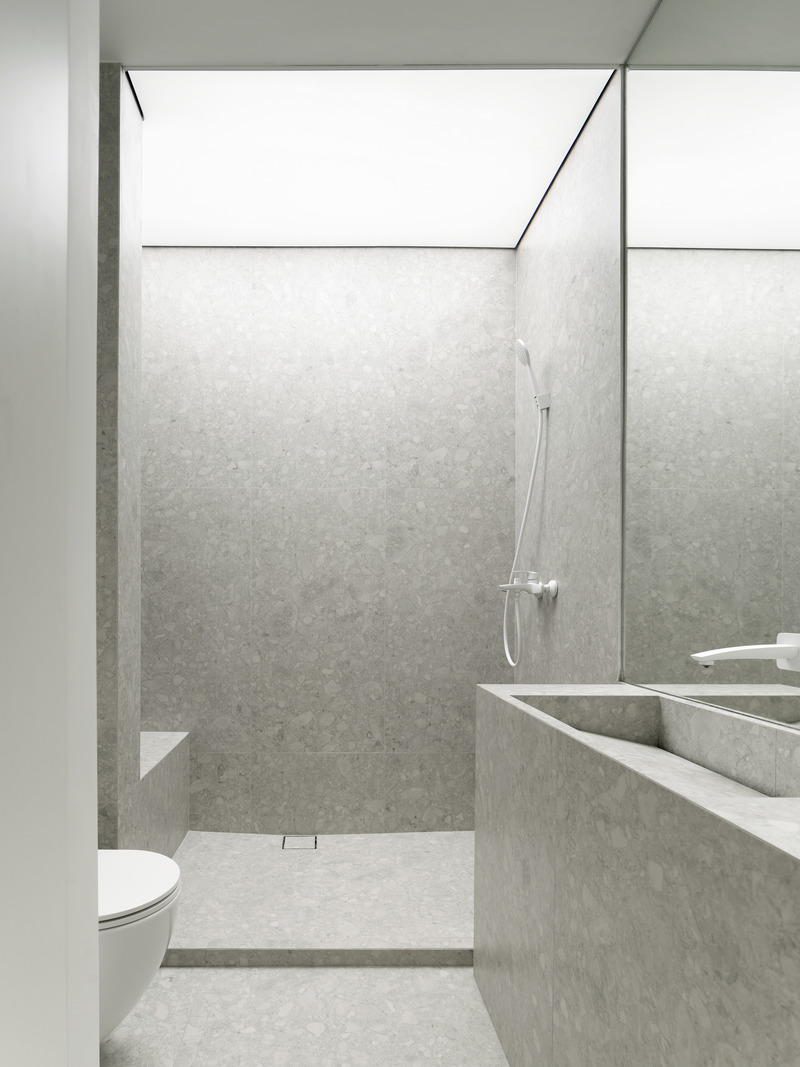 Press kit | 2247-09 - Press release | White Cassette - Maxim Kashin Architects - Residential Interior Design - Photo credit: Dmitry Chebanenkov