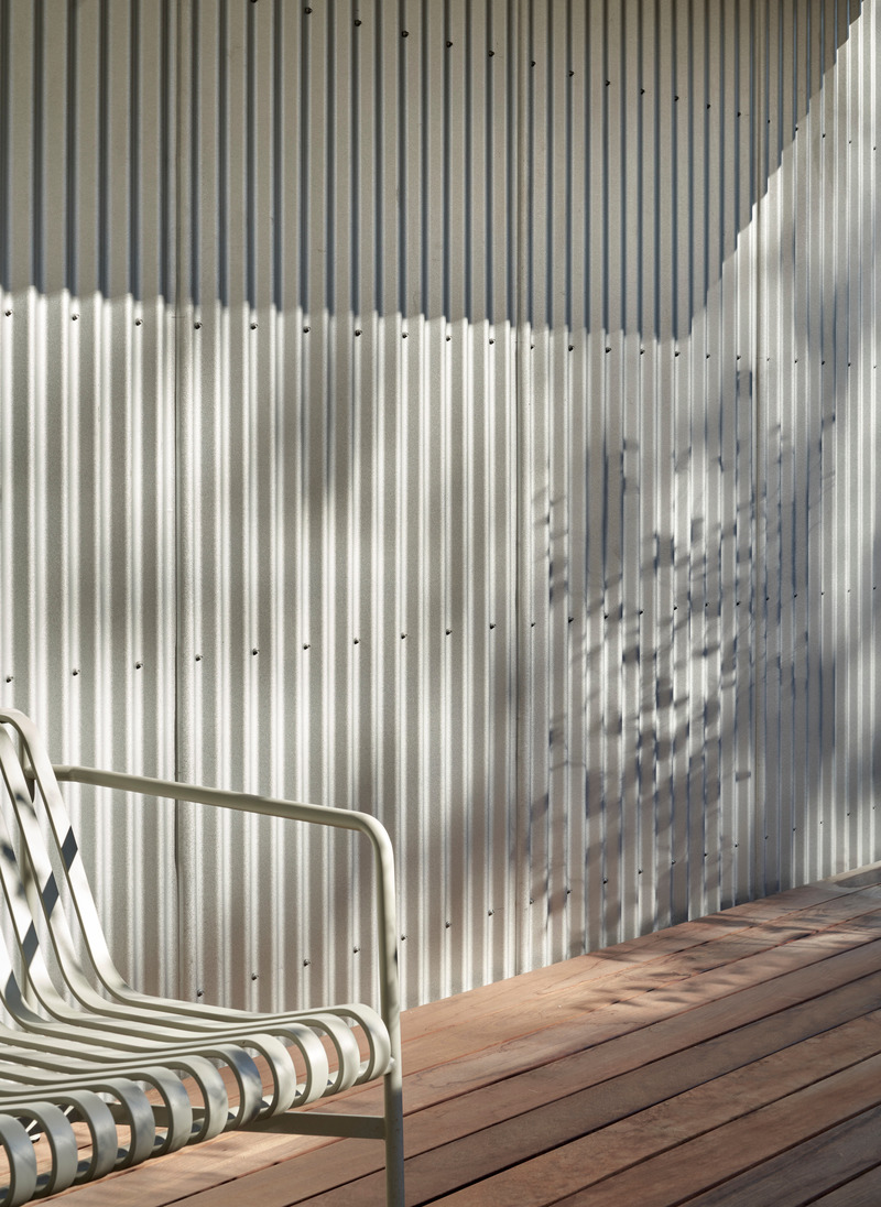 Dossier de presse | 5900-01 - Communiqué de presse | Craven Road Cottage: the Transformation of a Lost Vernacular in the Middle of a Big City - AMA / Anya Moryoussef Architect - Architecture résidentielle - Crédit photo : Doublespace Photography