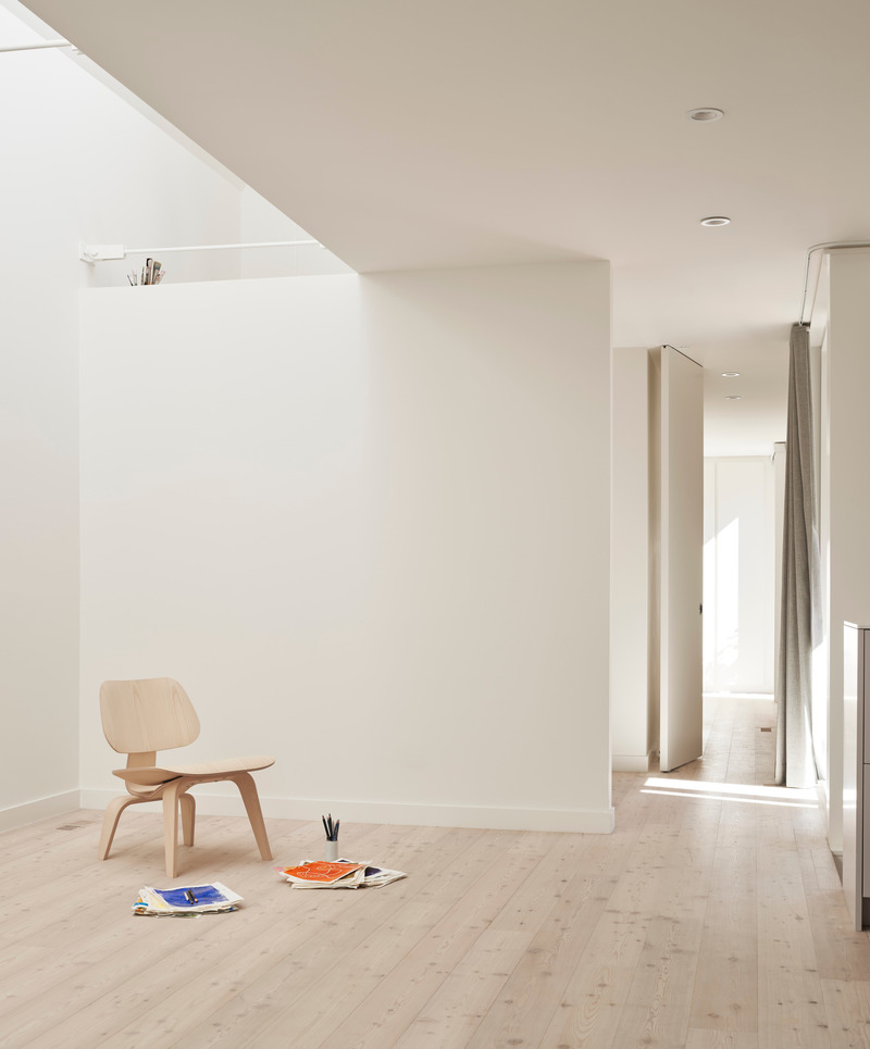 Dossier de presse | 5900-01 - Communiqué de presse | Craven Road Cottage: the Transformation of a Lost Vernacular in the Middle of a Big City - AMA / Anya Moryoussef Architect - Architecture résidentielle - Crédit photo : Doublespace Photography