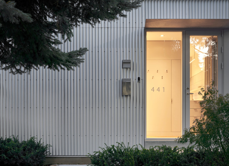 Dossier de presse | 5900-01 - Communiqué de presse | Craven Road Cottage: the Transformation of a Lost Vernacular in the Middle of a Big City - AMA / Anya Moryoussef Architect - Architecture résidentielle - Crédit photo : Doublespace Photography
