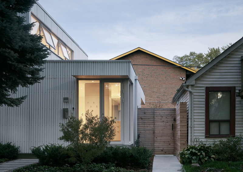Dossier de presse | 5900-01 - Communiqué de presse | Craven Road Cottage: the Transformation of a Lost Vernacular in the Middle of a Big City - AMA / Anya Moryoussef Architect - Architecture résidentielle - Crédit photo : Doublespace Photography