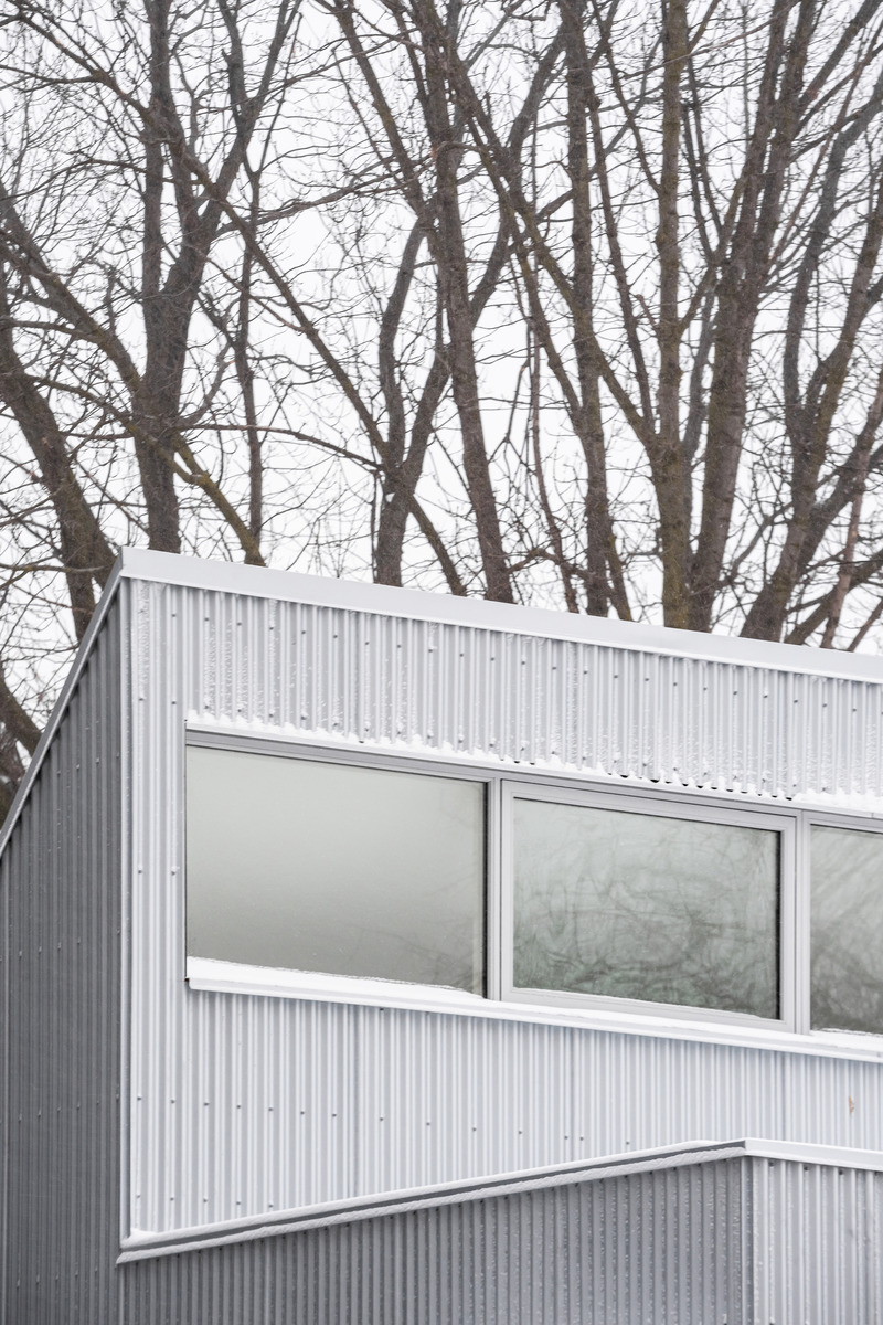 Dossier de presse | 5900-01 - Communiqué de presse | Craven Road Cottage: the Transformation of a Lost Vernacular in the Middle of a Big City - AMA / Anya Moryoussef Architect - Architecture résidentielle - Crédit photo :  Scott Norsworthy 