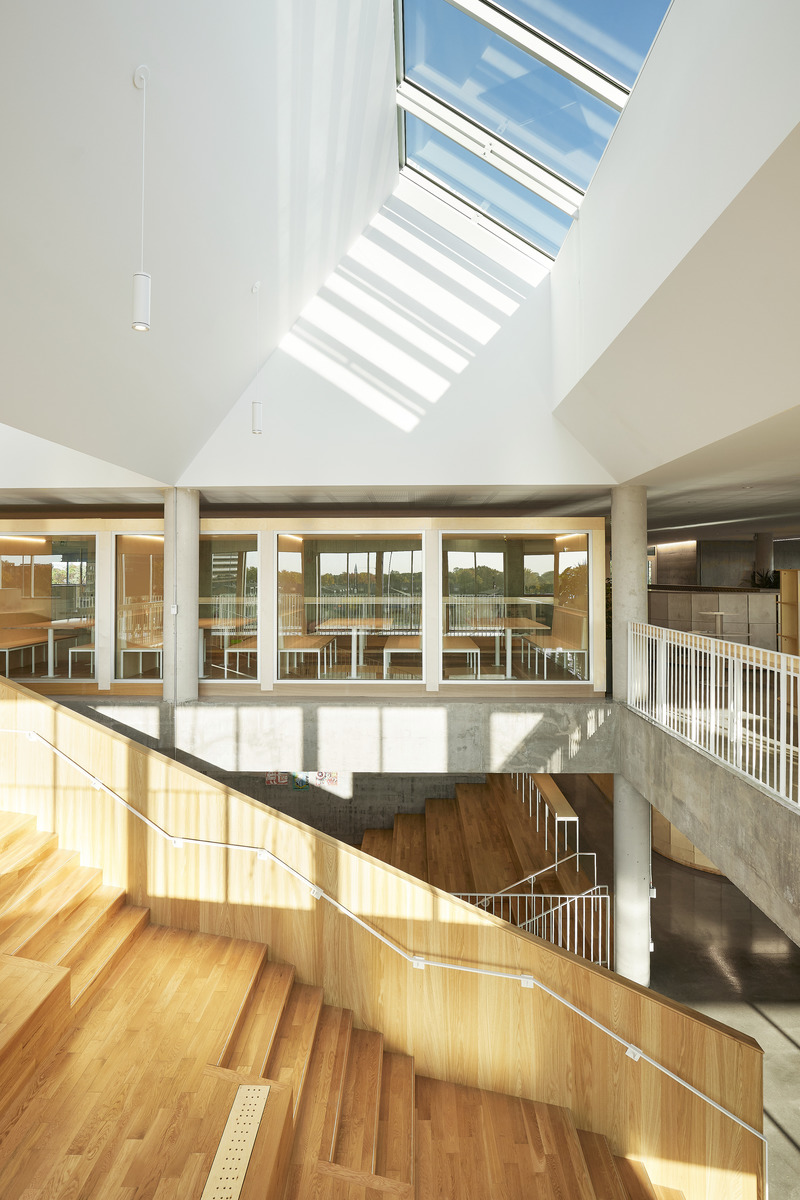 Press kit | 1640-01 - Press release | Territories and Landscapes Exhibition in Paris by Atelier Pierre Thibault - Atelier Pierre Thibault - Event + Exhibition -     <p style="">Collège Sainte-Anne (2022), Montréal<br style=""></p>     - Photo credit: Maxime Brouillet