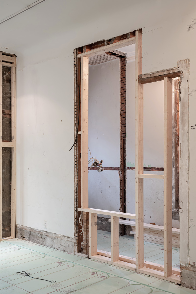 Dossier de presse | 5900-02 - Communiqué de presse | Camera Lucida - AMA / Anya Moryoussef Architect - Design d’intérieur résidentiel - During De-construction - Crédit photo : Scott Norsworthy