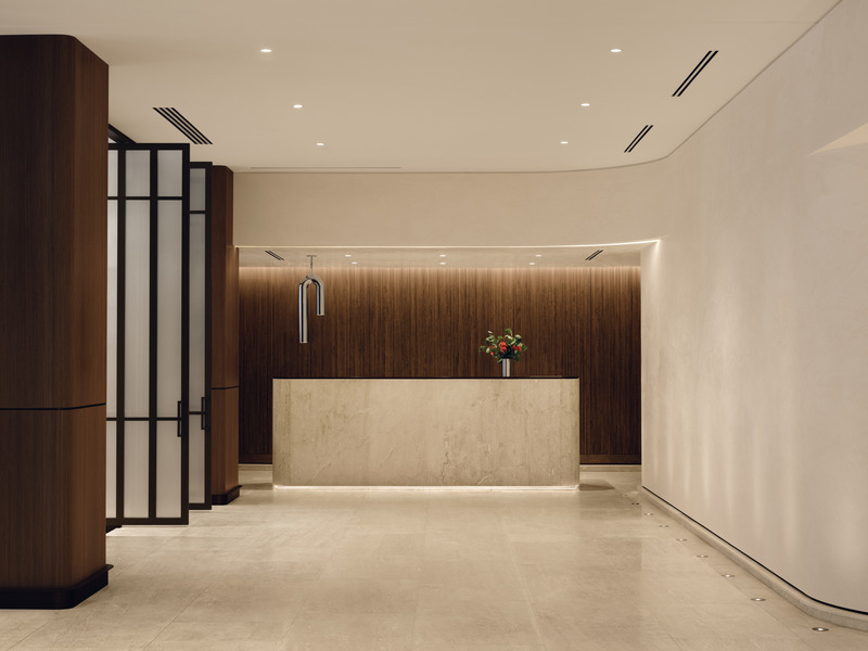 Press kit | 1303-18 - Press release | East Meets West at Montreal’s Transformed Vogue Hotel - Sid Lee Architecture - Commercial Interior Design - Lobby - Photo credit: Alex Lesage