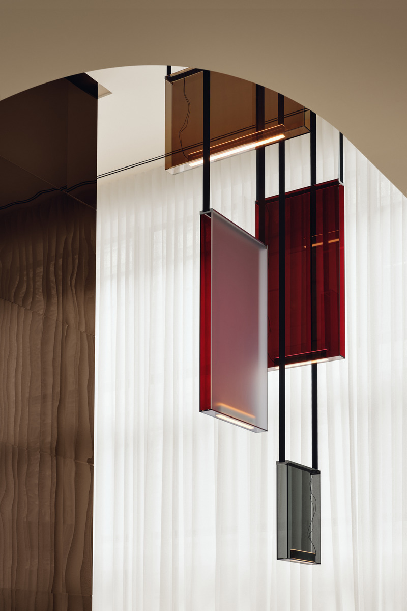 Press kit | 1303-18 - Press release | East Meets West at Montreal’s Transformed Vogue Hotel - Sid Lee Architecture - Commercial Interior Design -  Sculptural light installation by Lambert &amp; Fils Studio  - Photo credit: Alex Lesage