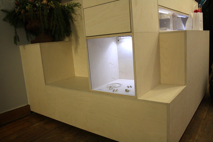 Dossier de presse | 679-06 - Communiqué de presse | Commerce Design Brussels Awards winners 2013 - Commerce Design Brussels - Concours - JOYA BRUSSELS&nbsp;- Rue Antoine Dansaert 175, B1000<br>by Ariane van Dievoet