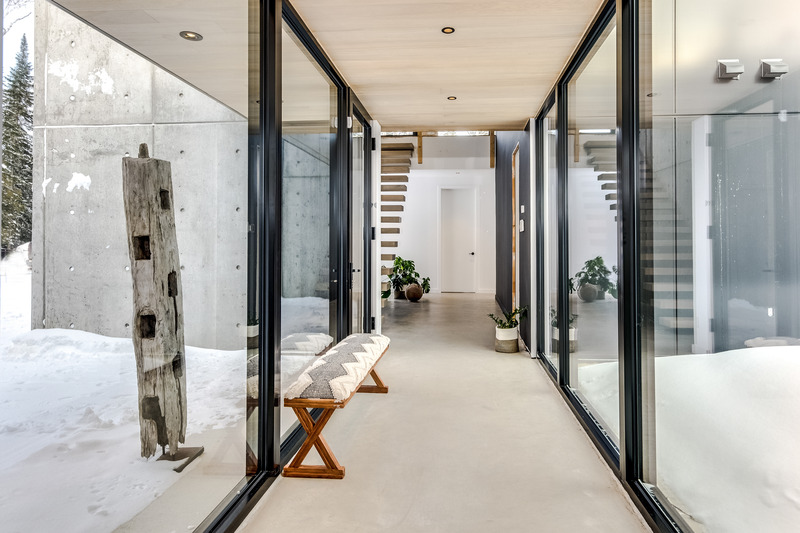 Press kit | 1776-09 - Press release | Lac Taureau Residence - Fabelta, fenestration systems - Residential Architecture - Photo credit: Claude Badet