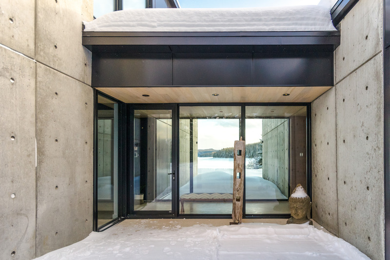 Press kit | 1776-09 - Press release | Lac Taureau Residence - Fabelta, fenestration systems - Residential Architecture - Photo credit: Claude Badet