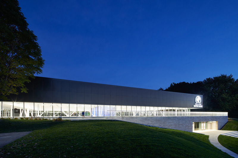 Press kit | 774-17 - Press release | 2023 Prix d’excellence en architecture: Winners unveiled - Ordre des architectes du Québec - Institutional Architecture - <p class="">NOUVEAU CENTRE SPORTIF ET CULTUREL DU COLLÈGE NOTRE-DAME</p><p class="">Conception : ACDF Architecture</p><p class="">Client : Collège Notre-Dame</p><p class="">Emplacement : Montréal</p> - Photo credit: <p class="">ACDF Architecture</p><p class="" style=""><br></p>