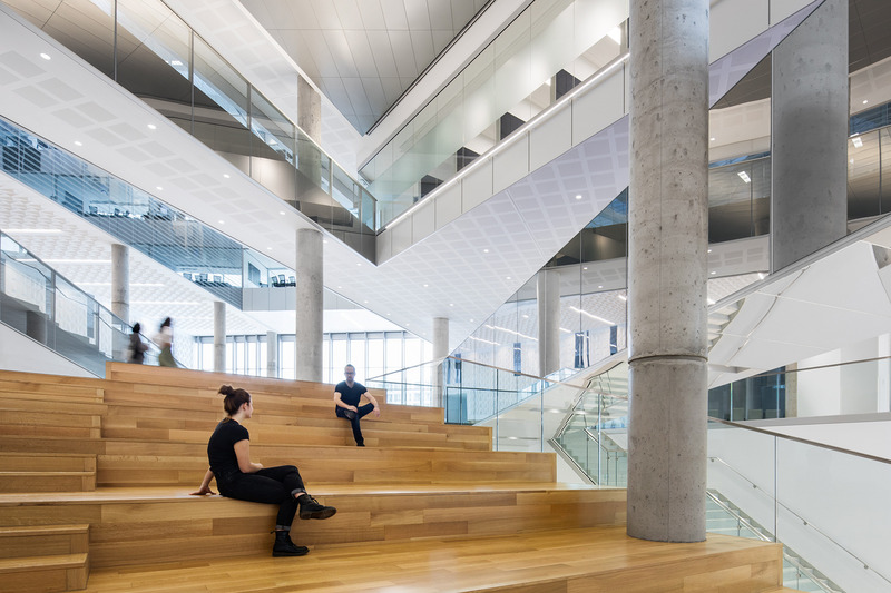 Press kit | 774-17 - Press release | 2023 Prix d’excellence en architecture: Winners unveiled - Ordre des architectes du Québec - Institutional Architecture - <p class="">Conception : Menkès Shooner Dagenais LeTourneux | Lemay | NFOE Architectes</p><p class="">Client : Université de Montréal</p><p class="">Emplacement : Outremont, Montréal</p> - Photo credit: <p class="">Stéphane Brügger</p>