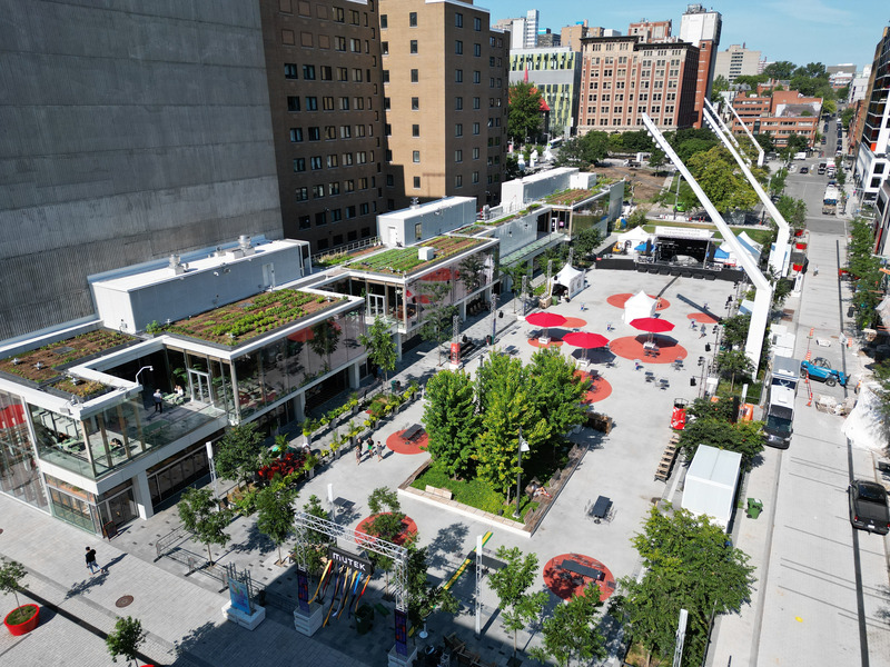 Press kit | 774-17 - Press release | 2023 Prix d’excellence en architecture: Winners unveiled - Ordre des architectes du Québec - Institutional Architecture - <p class="">ESPLANADE TRANQUILLE – QUARTIER DES SPECTACLES</p><p class="">Conception : Les architectes FABG</p><p class="">Client : Ville de Montréal</p>Emplacement : Montréal<span></span> - Photo credit: Steve Montpetit<span></span>