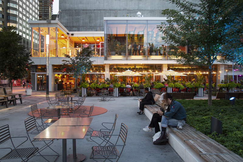 Press kit | 774-17 - Press release | 2023 Prix d’excellence en architecture: Winners unveiled - Ordre des architectes du Québec - Institutional Architecture - <p class="">ESPLANADE TRANQUILLE – QUARTIER DES SPECTACLES</p><p class="">Conception : Les architectes FABG</p><p class="">Client : Ville de Montréal</p>Emplacement : Montréal<span></span> - Photo credit: Steve Montpetit<span></span>