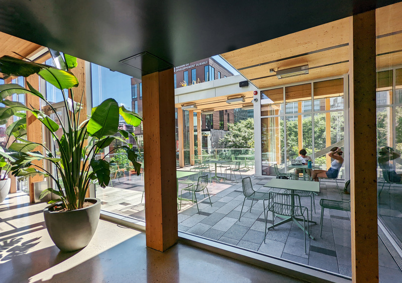 Press kit | 774-17 - Press release | 2023 Prix d’excellence en architecture: Winners unveiled - Ordre des architectes du Québec - Institutional Architecture - <p class="">ESPLANADE TRANQUILLE – QUARTIER DES SPECTACLES</p><p class="">Conception : Les architectes FABG</p><p class="">Client : Ville de Montréal</p>Emplacement : Montréal<span></span> - Photo credit: Steve Montpetit<span></span> 