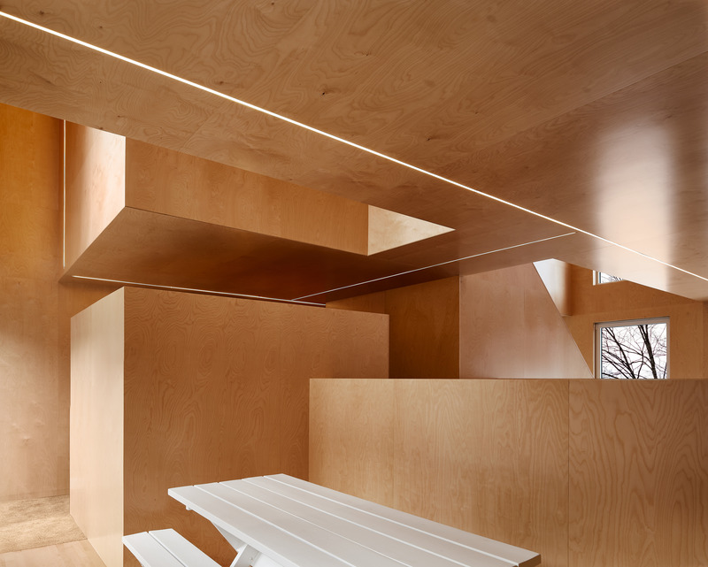 Press kit | 774-17 - Press release | 2023 Prix d’excellence en architecture: Winners unveiled - Ordre des architectes du Québec - Institutional Architecture - <p class="">MB</p><p class="">Conception : Studio Jean Verville architectes</p><p class="">Client : Benjamin Boller et Mathieu Denécheau</p><p class="">Emplacement : Montréal</p> - Photo credit: Maxime Brouillet