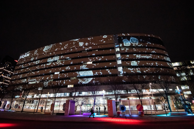 Press kit | 3326-02 - Press release | Thought-Provoking Science: Matière à Réflexion, a New Video Projection on the Façade of UQAM’S Président-Kennedy Pavillon, Marks the 100th Anniversary of Acfas - UQAM - Université du Québec à Montréal - Urban Design - <p class="">Les origines célestes du grésil</p><p class="">Mathieu Lachapelle, UQAM</p><p class="">Finaliste de l’édition 2022, La preuve par l'image</p> - Photo credit: Nathalie St-Pierre