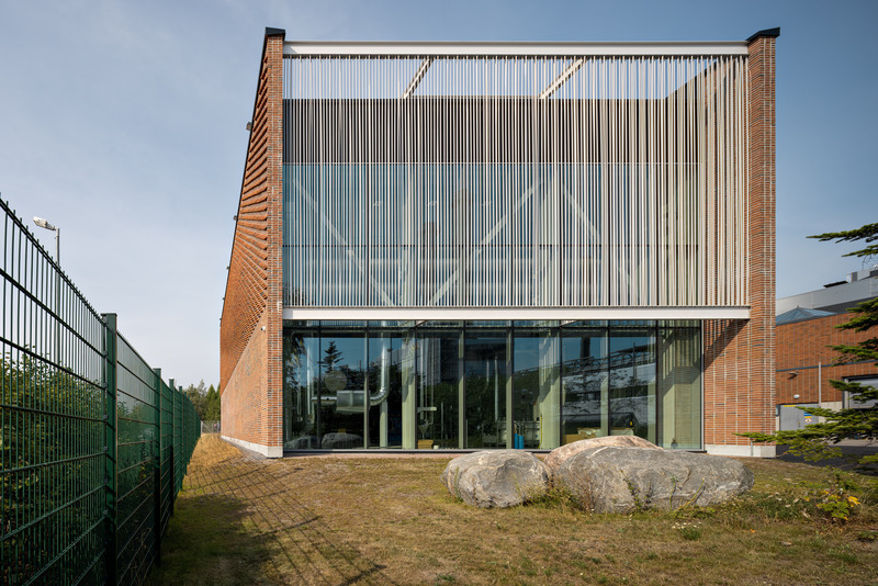 Dossier de presse | 5706-01 - Communiqué de presse | Vuosaari Heat Pump Building - Virkkunen & Co Architects Ltd - Architecture industrielle - Crédit photo : Tuomas Kivinen