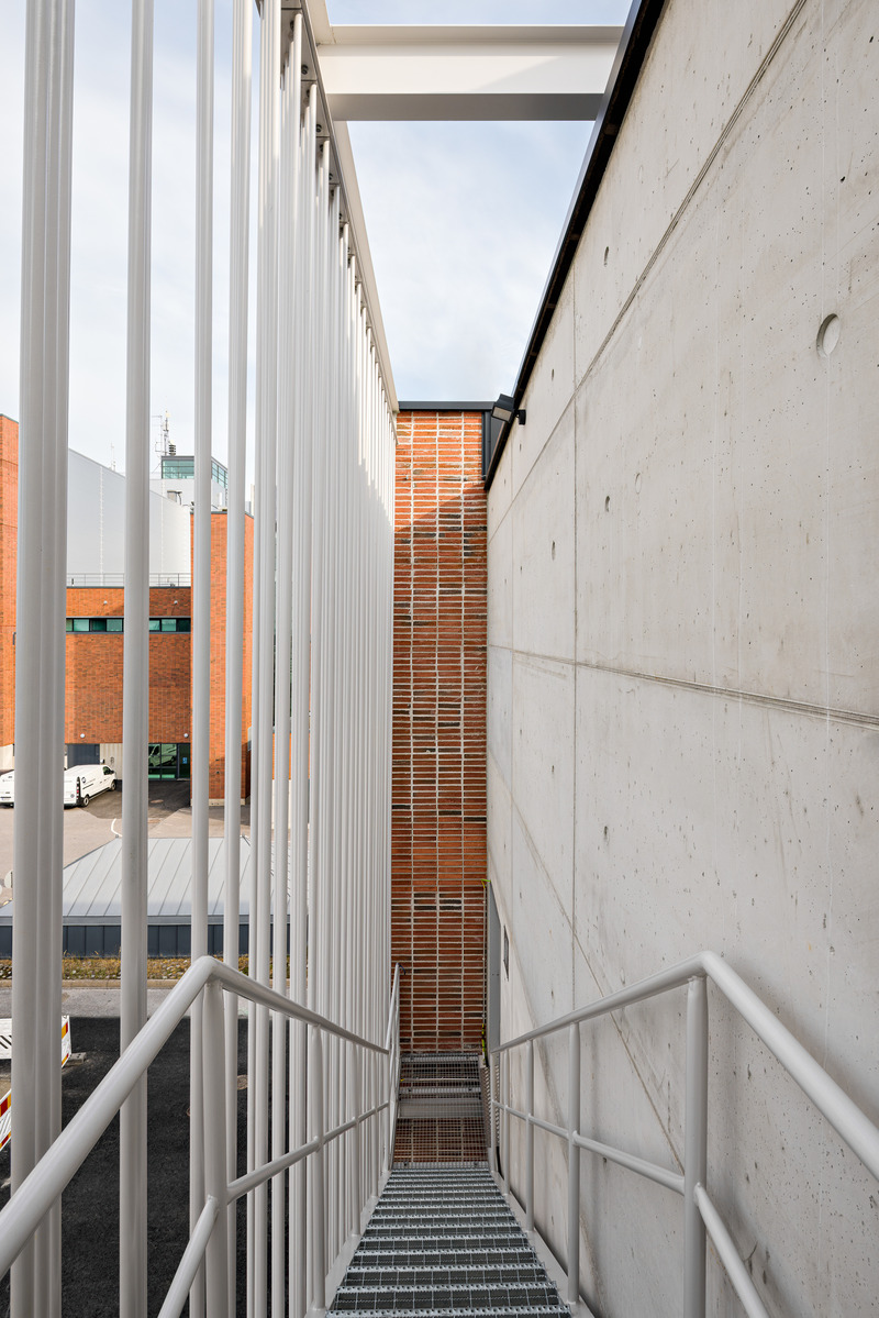 Dossier de presse | 5706-01 - Communiqué de presse | Vuosaari Heat Pump Building - Virkkunen & Co Architects Ltd - Architecture industrielle - Crédit photo : Tuomas Kivinen