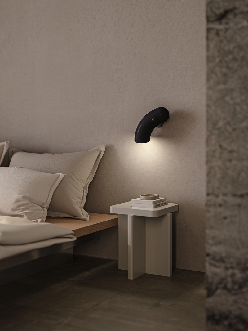 Press kit | 2375-08 - Press release | Back at the ICFF/Wanted Design to Introduce the Hyphen Wall and Upgrades on the Iconic RA Collection - d'Armes - Lighting Design - Hyphen Wall in Sandy Black - Photo credit:  Diego Rapuzzi  