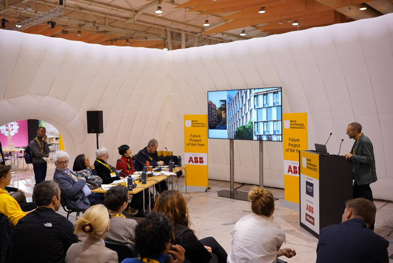 Press kit | 661-74 - Press release | World Architecture Festival and Inside World Festival of Interiors 2023 Extend their Global Awards Entry Deadline - World Architecture Festival (WAF) - Event + Exhibition - Live judging in one of the WAF crit rooms - Photo credit: WAF